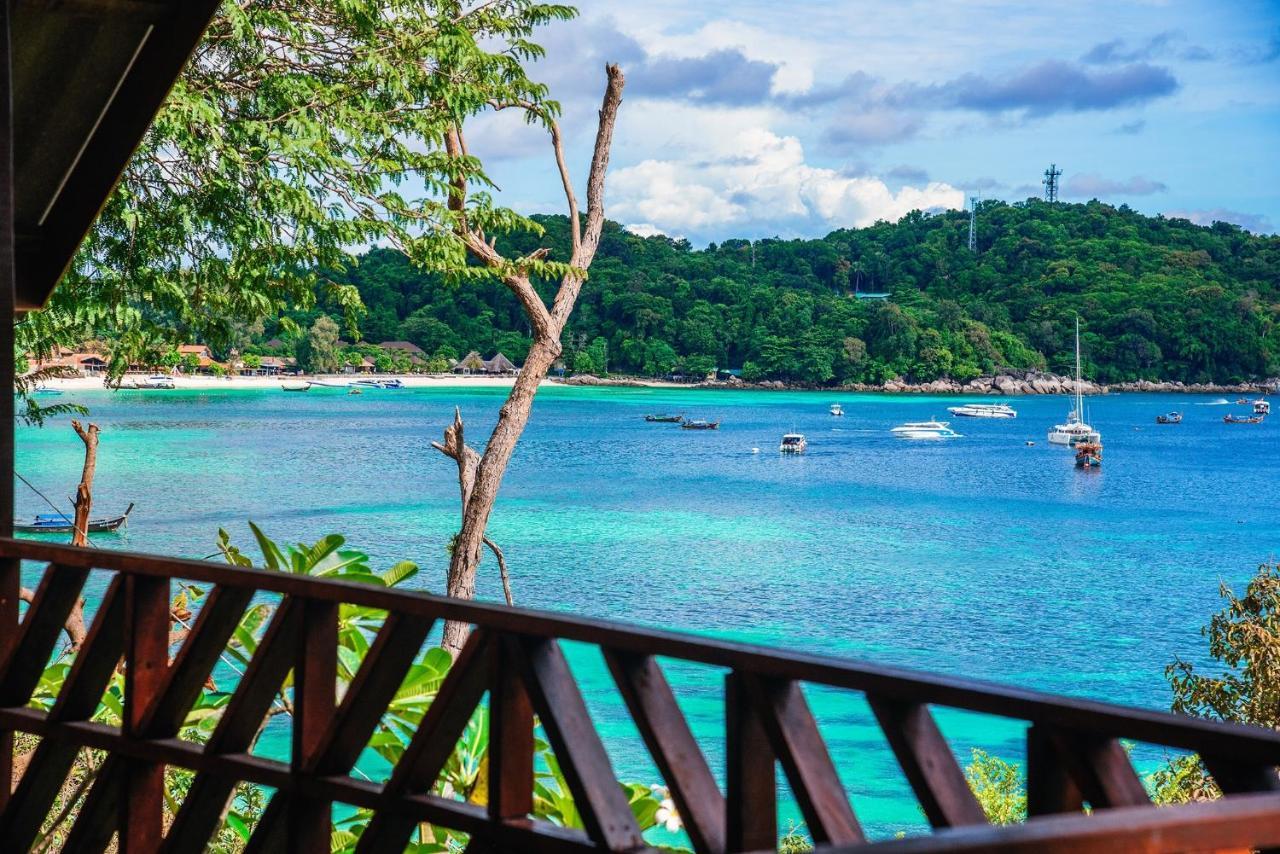 Daya Hill Seaview Hotel เกาะหลีเป๊ะ ภายนอก รูปภาพ