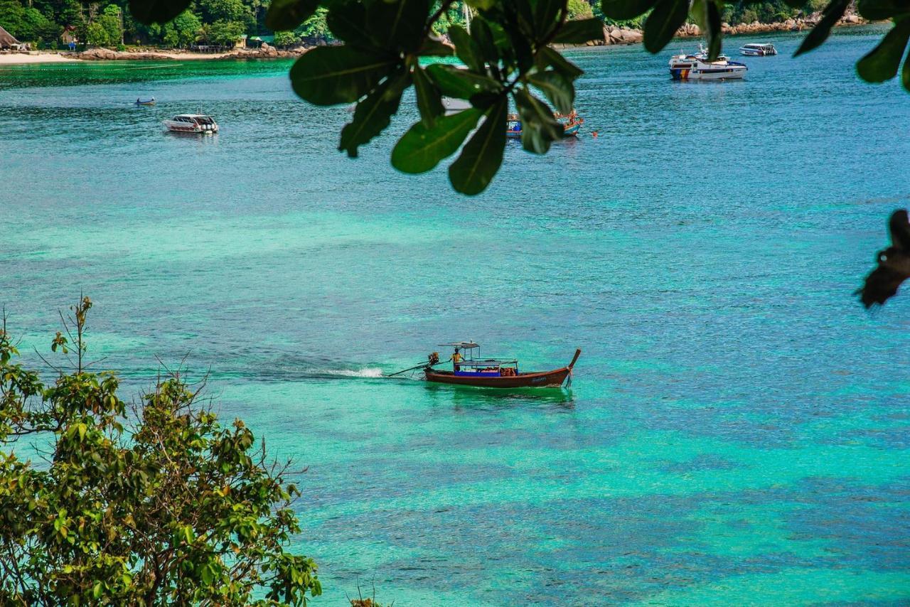 Daya Hill Seaview Hotel เกาะหลีเป๊ะ ภายนอก รูปภาพ