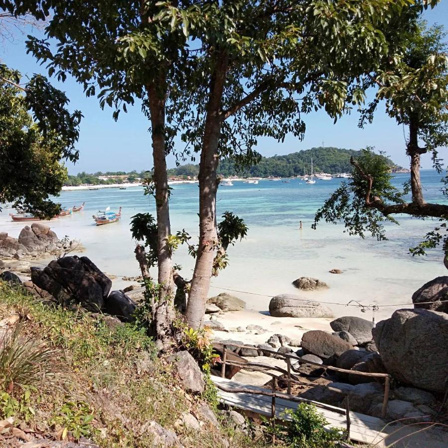 Daya Hill Seaview Hotel เกาะหลีเป๊ะ ภายนอก รูปภาพ